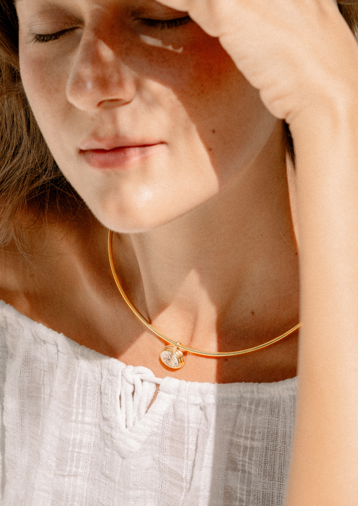 Mara Pendant Oval-Cut Diamond Necklace