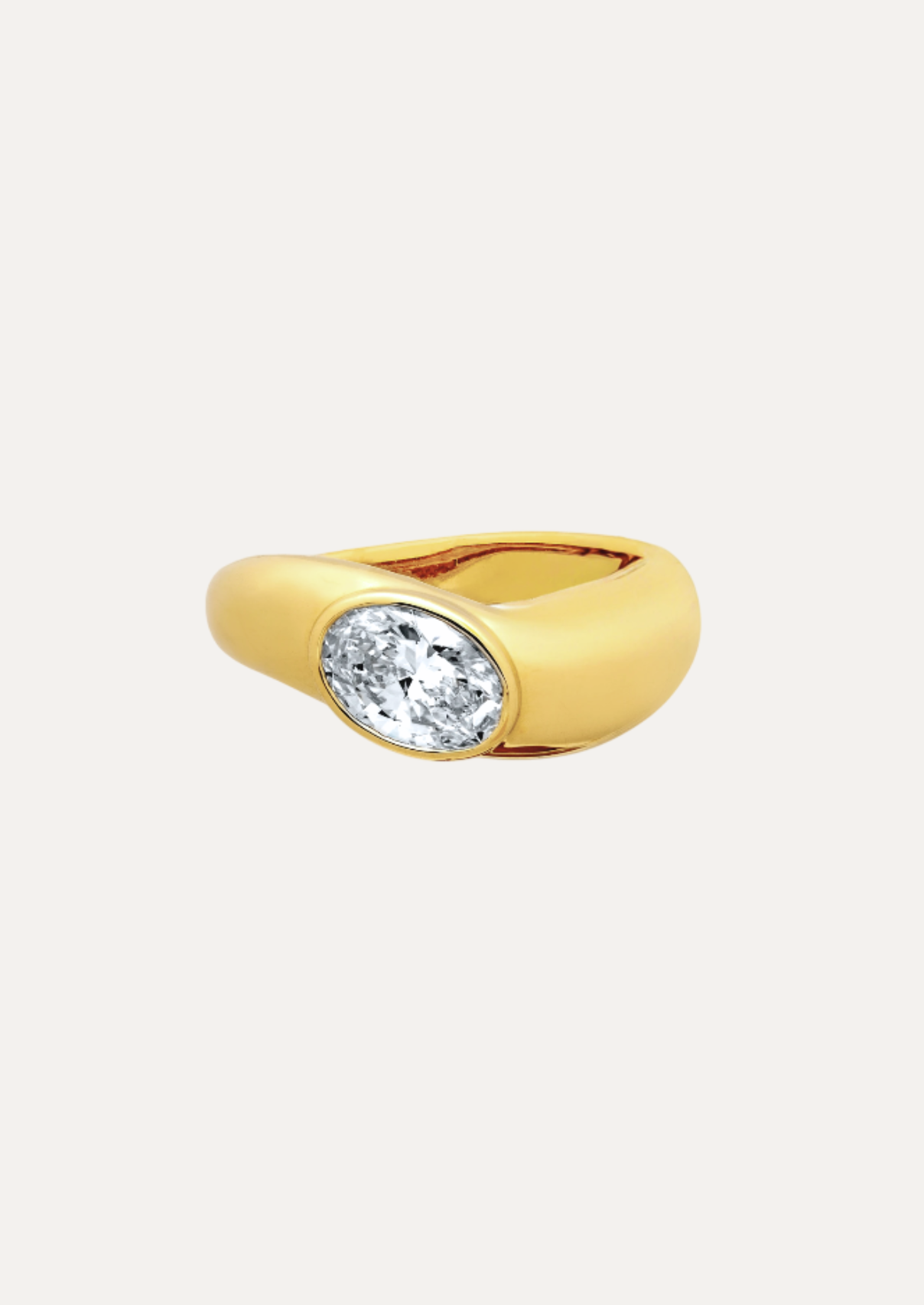 La Vague Ovale Dome Diamond Ring Main image
