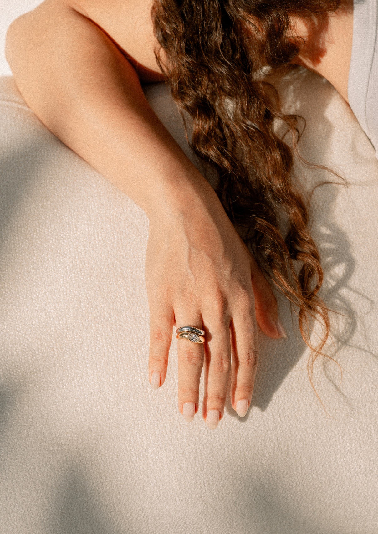 La Vague Ovale Dome Diamond Ring